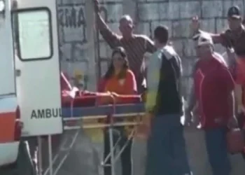 Un jugador de fútbol murió en Corrientes al golpear su cabeza contra una pared durante un partido