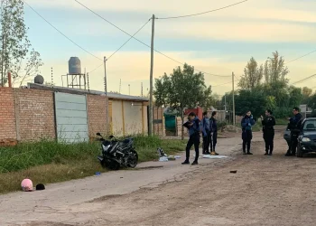 Una joven murió tras caer de una moto en Las Heras