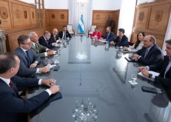 Villarruel, Francos y Posse recibieron a los jefe de bloques del Senado, pero el kirchnerismo faltó al encuentro