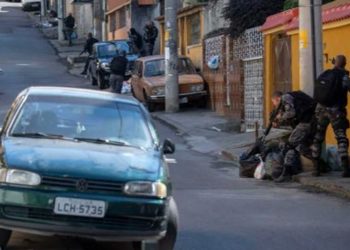 Brasil: crearon un banco en una favela