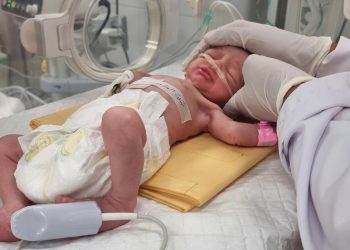 Muere la bebé palestina rescatada del vientre de su madre tras un ataque israelí