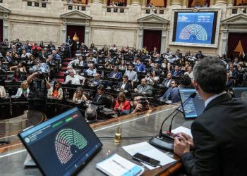 Ley Bases: el Gobierno logró la aprobación en general y ahora empieza otra larga discusión sobre artículos clave (sesión en vivo)