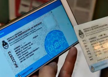 Se eliminará la cédula azul como requisito para conducir un auto ajeno y la verde no tendrá fecha de vencimiento: Todos los detalles