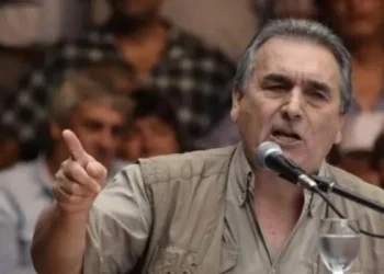 Schmid anticipó que por las asambleas en el transporte «habrá una paralización del servicio»