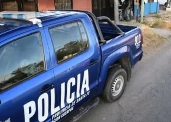 Balearon y dejaron un nota intimatoria en Rosario