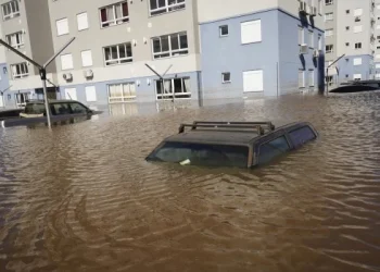Suben a 137 los muertos por los temporales en el sur de Brasil