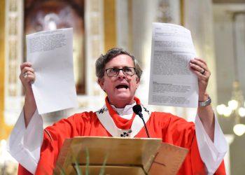 En el tedeum, Jorge García Cuerva advirtió que “hay que acompañar con hechos y no solo con palabras el esfuerzo de la gente”