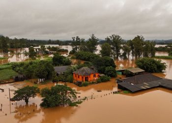 Alerta máxima en el sur de Brasil: se esperan lluvias torrenciales y crece el temor de la población