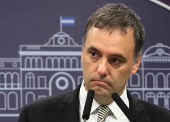 Adorni, tras la advertencia de España: «No nos preocupa la reacción diplomática»