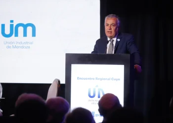 Alfredo Cornejo aseguró que “la única política de Estado que tuvo la Argentina fue el déficit fiscal”