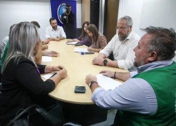 El Gobierno anunció la reapertura de las paritarias con los gremios estatales