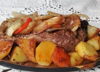 El corte de carne económico y rico para hacer al horno