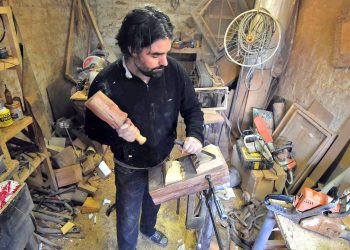 Dictarán un seminario taller gratuito entallado de madera
