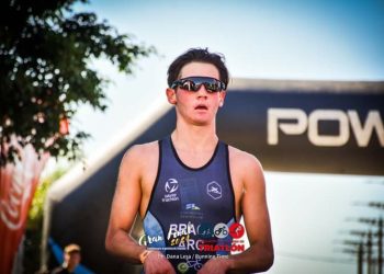 El joven atleta Ignacio Braga fue distinguido por la Asociación Mendocina de Triatlón