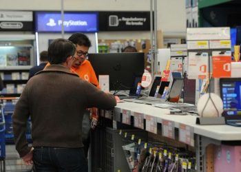 La venta de productos informáticos y tecnológicos, otro sector atravesado por la crisis y los bajos precios en Chile