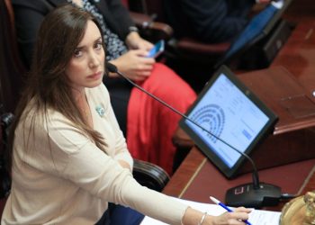 Ley Bases y paquete fiscal: el oficialismo logró la firma de los dictámenes en el Senado