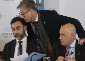 Ley de Bases: sin las firmas para el dictamen, el oficialismo entró en cuarto intermedio