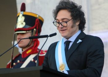 Milei anunció la creación del Consejo de Mayo y prometió bajar impuestos