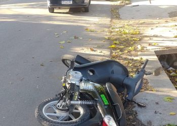 Detienen a menor cuando huía con una moto robada
