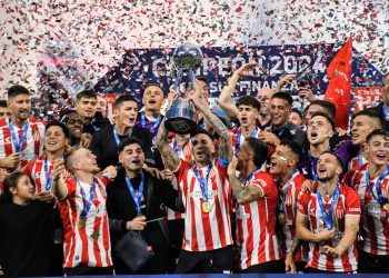 Estudiantes campeón de la Copa de la Liga del fútbol argentino