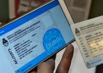 Qué hay que hacer para autorizar a otra persona para manejar tras la eliminación de la cédula azul