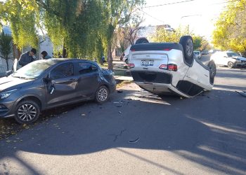 Espectacular choque múltiple aunque sin heridos
