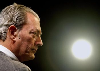 Conmoción en el mundo literario: Murió el reconocido escritor Paul Auster