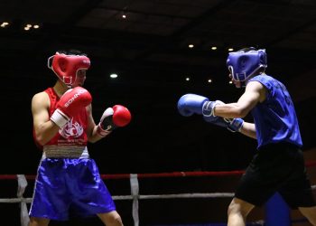 Noche de boxeo en el Club Honor y Patria