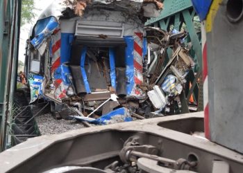 Choque de trenes y descarrilamiento en Buenos Aires: hay 100 pasajeros heridos