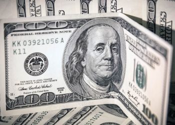 El mercado le apunta a una jugada apresurada del Gobierno por la disparada del blue