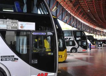 Piden que se dé marcha atrás con el aumento del boleto del colectivo