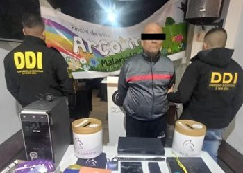 “Tendrías que empezar a venir sola”: los escalofriantes chats del pastor evangélico acusado de abusar de 13 mujeres