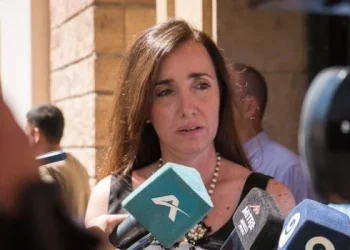 Villarruel presentó una denuncia ante la justicia por los daños sufridos en el Senado en la marcha del miércoles
