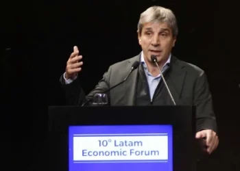 «Lo peor del ajuste ya pasó», dijo Caputo y les prometió a los empresarios que el Gobierno «no los va a defraudar»