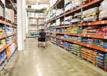 Se frenan las compras en los supermercados mayoristas