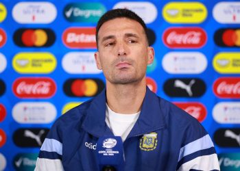 Conmebol sancionó con un partido a Lionel Scaloni: no podrá dirigir a la selección argentina ante Perú