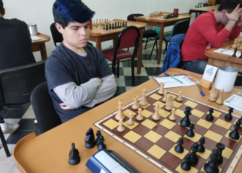Parejo comienzo del torneo Apertura de Ajedrez clasificativo para el “Sureño”