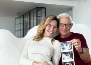 Eduardo Costantini rompió el silencio sobre el embarazo de su esposa: «Re feliz»