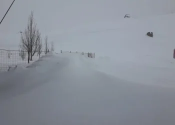 El paso a Chile continúa cerrado y hay alerta por nevadas intensas