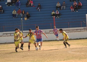 Fútbol local: Constitución le dio batalla al puntero Pedal e igualaron 2-2