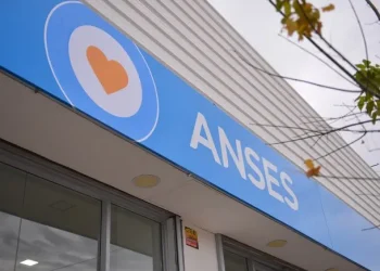 Bono ANSES de $200.000: quiénes lo cobran en junio