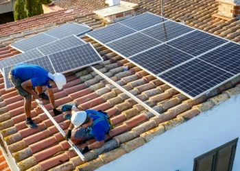 Siete claves sobre los créditos para que las pymes instalen paneles solares