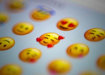 WhatsApp: revelaron los significados ocultos del emoji más popular de la aplicación