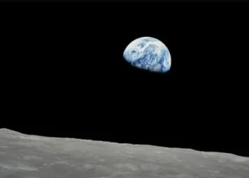 Murió William Anders, el astronauta que sacó la foto más icónica de la Tierra