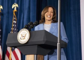 La vicepresidenta Harris es la carta de los demócratas para la carrera electoral ante una eventual renuncia de Biden