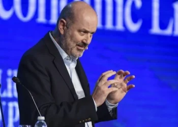 Sturzenegger negó tensión con Caputo y anticipó las primeras medidas de su gestión