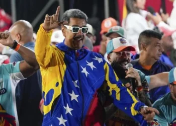 Maduro se proclamó ganador y reelecto en Venezuela y la oposición denuncia fraude