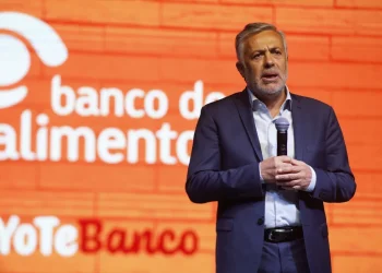 Alfredo Cornejo defendió el rol del Estado y advirtió: “No se sale solo con crecimiento económico”