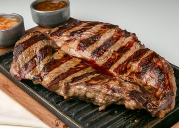 El corte de carne que pasa desapercibido, pero es de los mejores para el asado, según carniceros