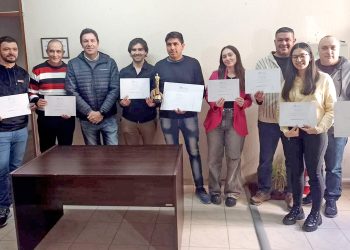 Locutores de LV4 que ganaron el Martín Fierro Federal fueron distinguidos por el Senado mendocino